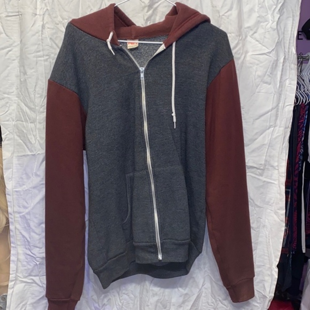 Men’s Red sleeve zip up sweater gray body American apparel size m